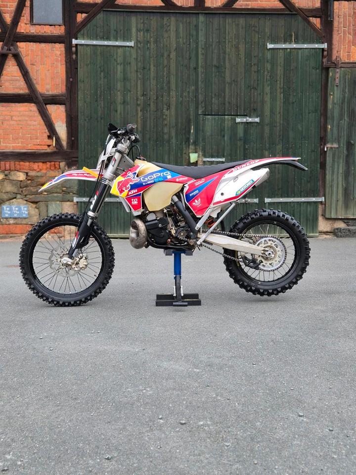 KTM Exc 250 Enduro Motocross Cross Vollcross 2 Takt 2014 — вигляд ззаду