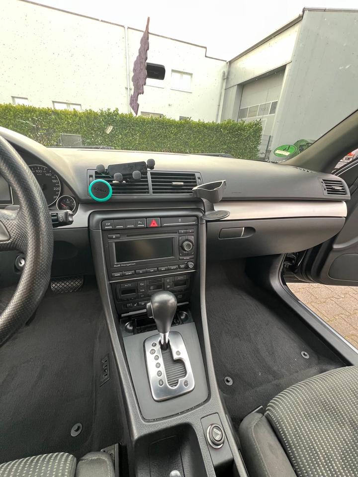 Audi A4 2007 — photo 9