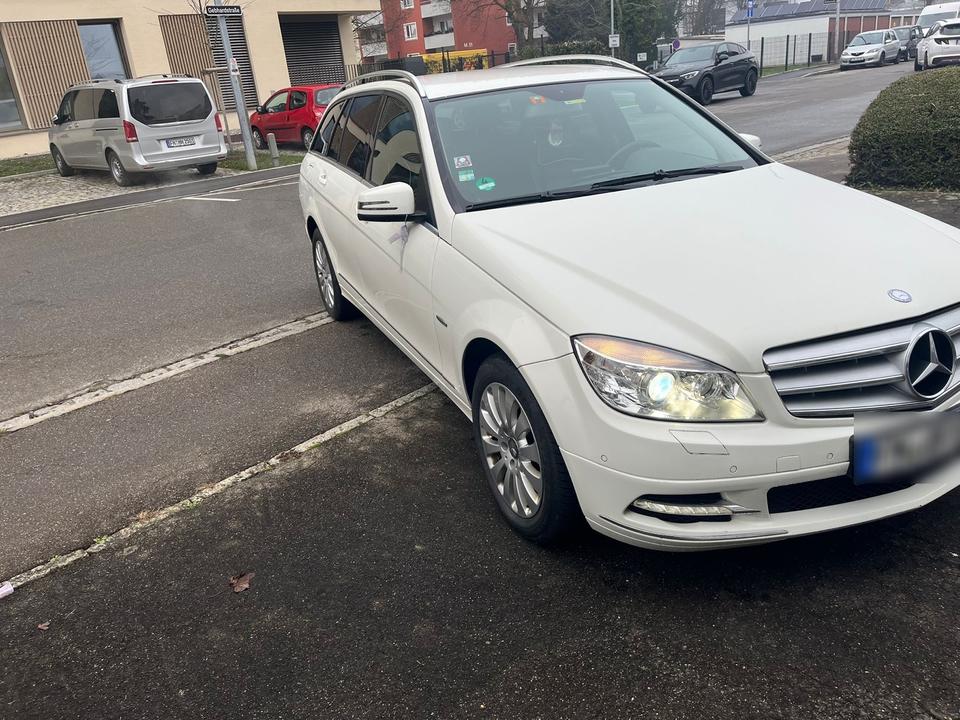 Mercedes Benz C 350 2010 — photo 9