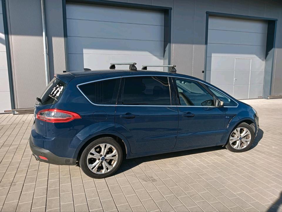 Ford S-Max 2013 — photo 12