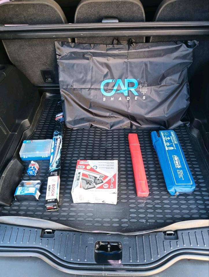 Ford S-Max 2013 — photo 14