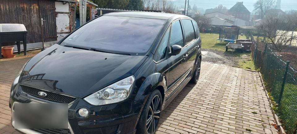 Ford S-Max 2009 — rear view