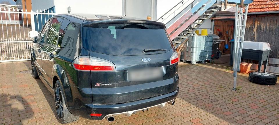 Ford S-Max 2009 — interior