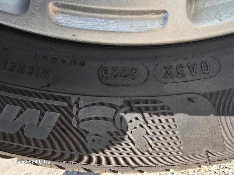 Ford S-Max 2009 — photo 20