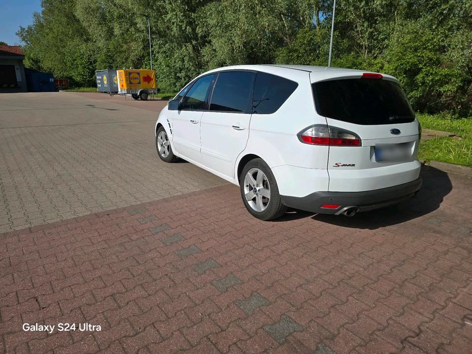 Ford S-Max 2009 — interior