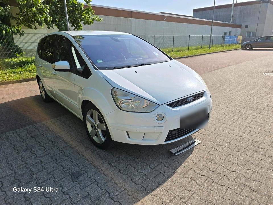 Ford S-Max 2009 — photo 9