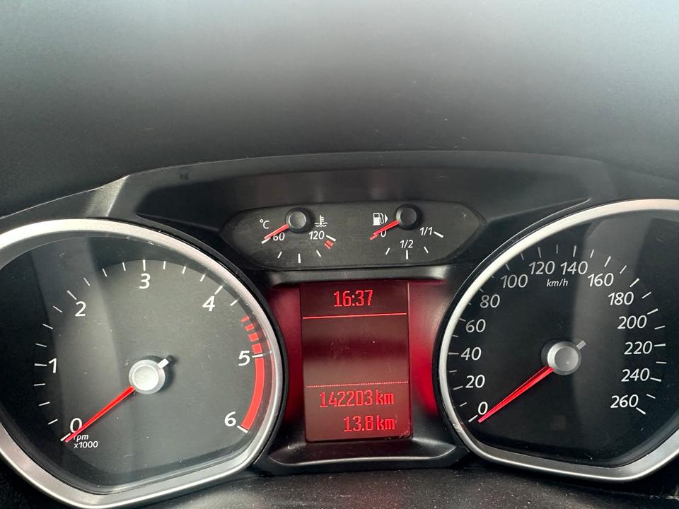 Ford S-Max 2014 — вигляд ззаду