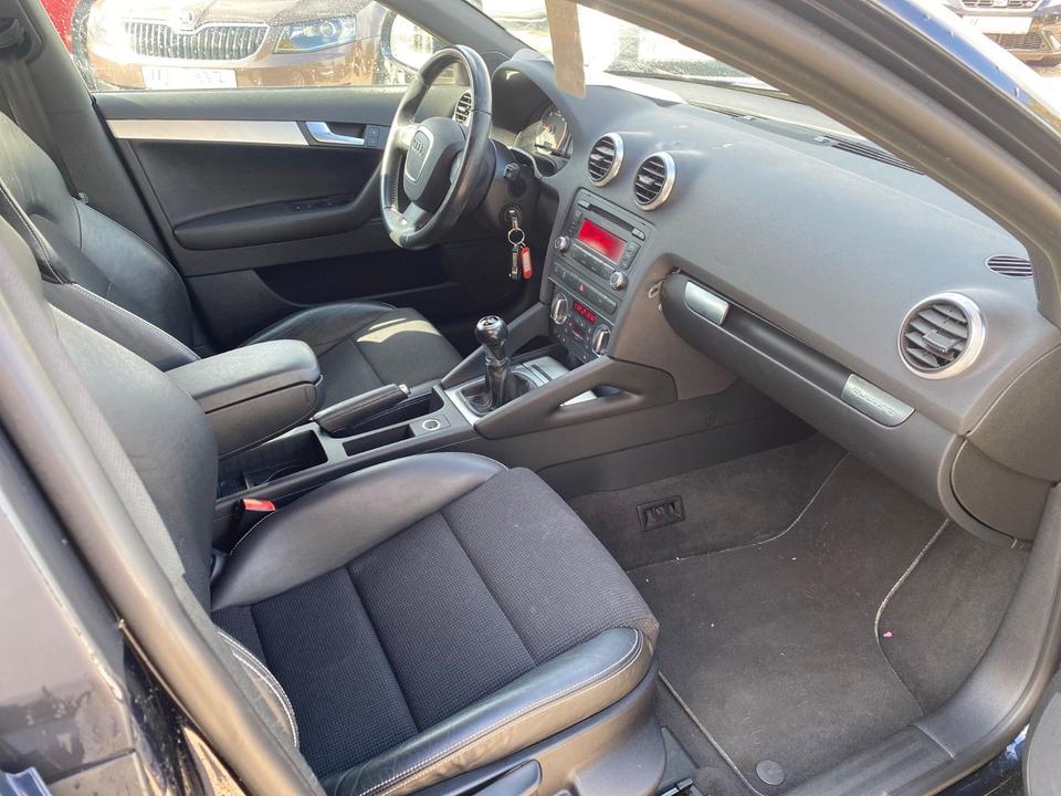 Audi A3 2010 — photo 16