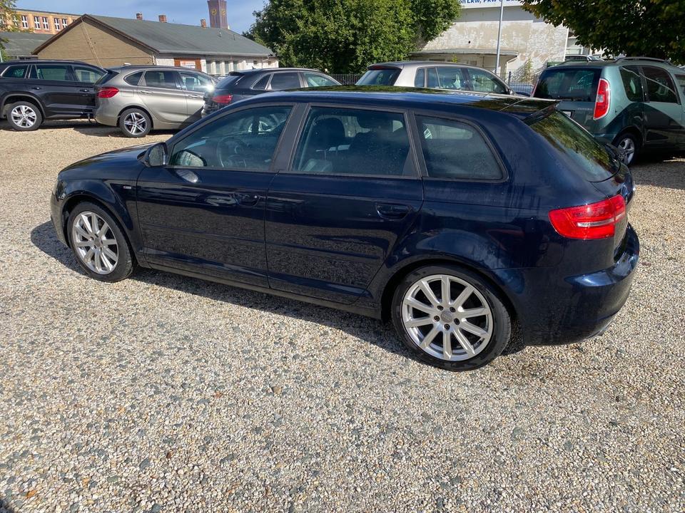 Audi A3 2010 — photo 7
