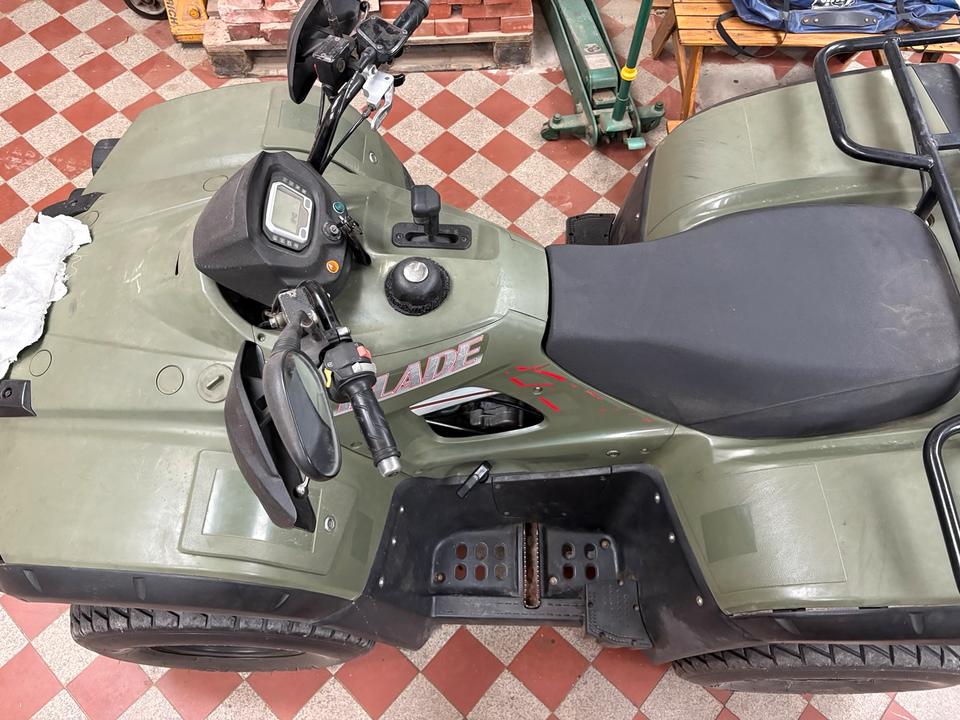 Weitere Motorräder Quad Blade 425 mit LoF Zulassung 2008 — interior