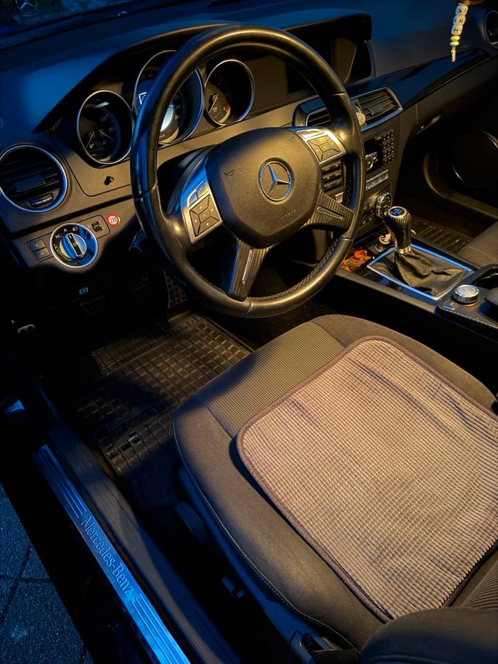 Mercedes Benz C 180 2011 — photo 6