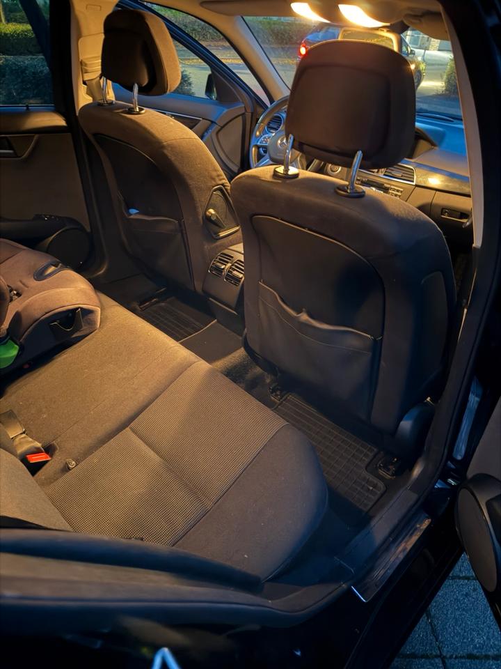 Mercedes Benz C 180 2011 — photo 7