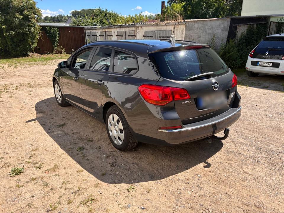 Opel Astra 2015 — photo 5