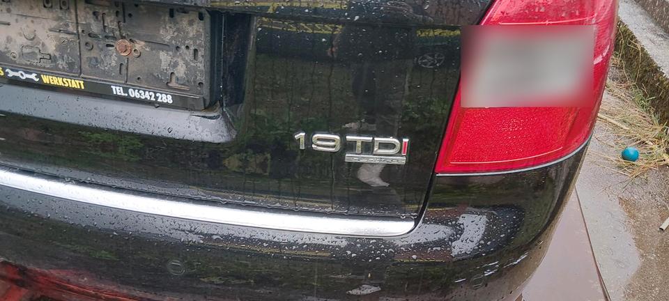 Audi A4 2005 — photo 5