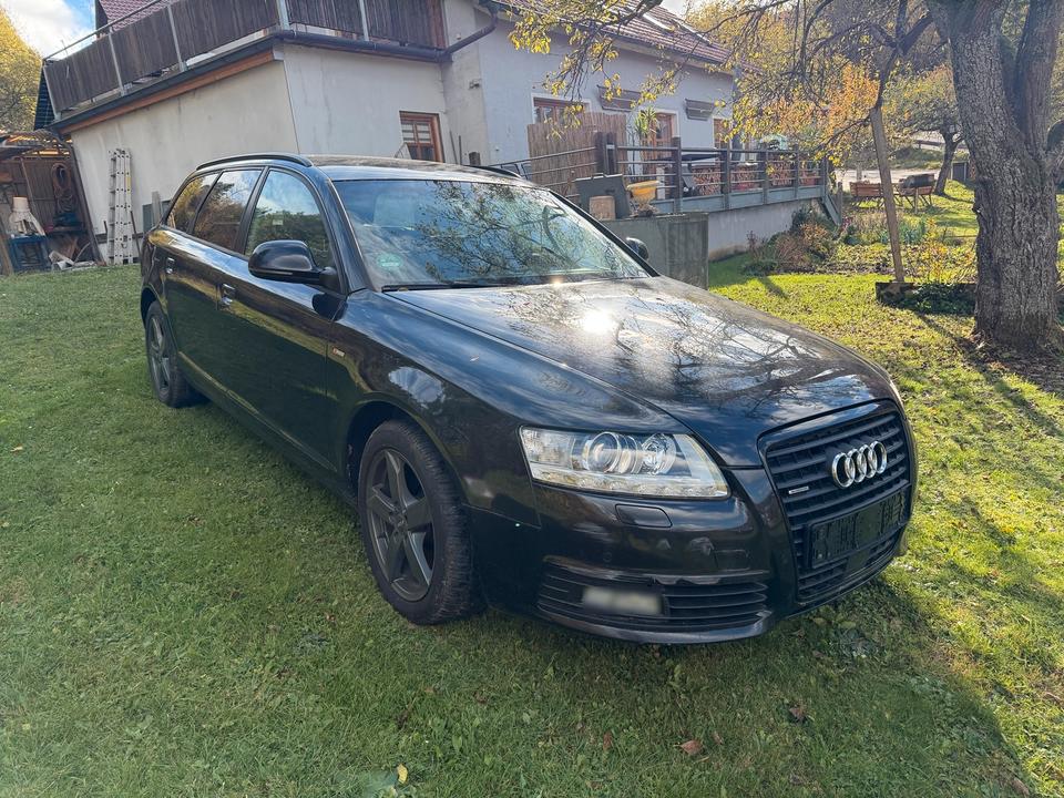 Audi A6 2010 — interior