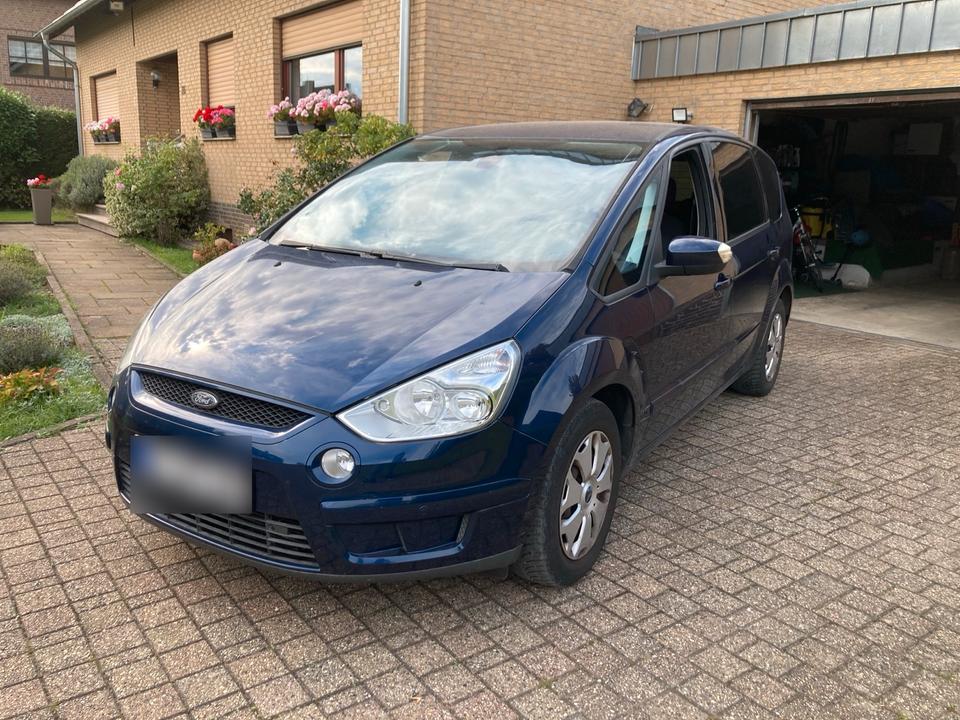 Ford S-Max 2007 — rear view