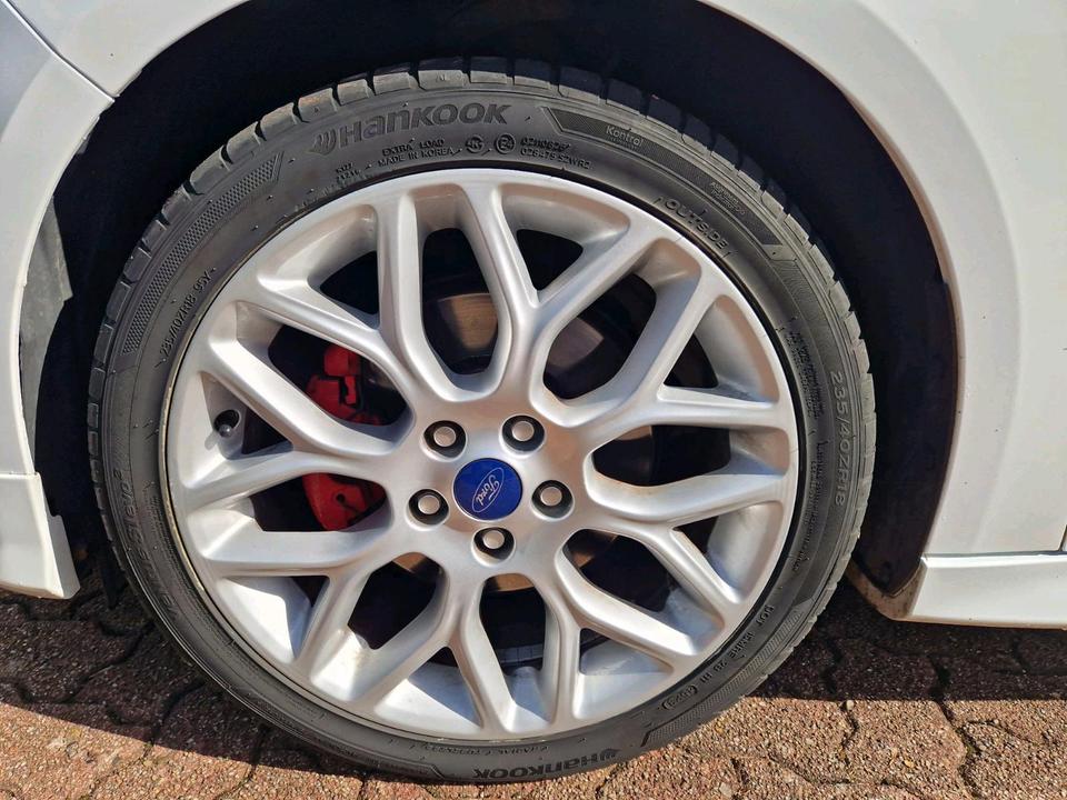 Ford Focus 2013 — фото 12