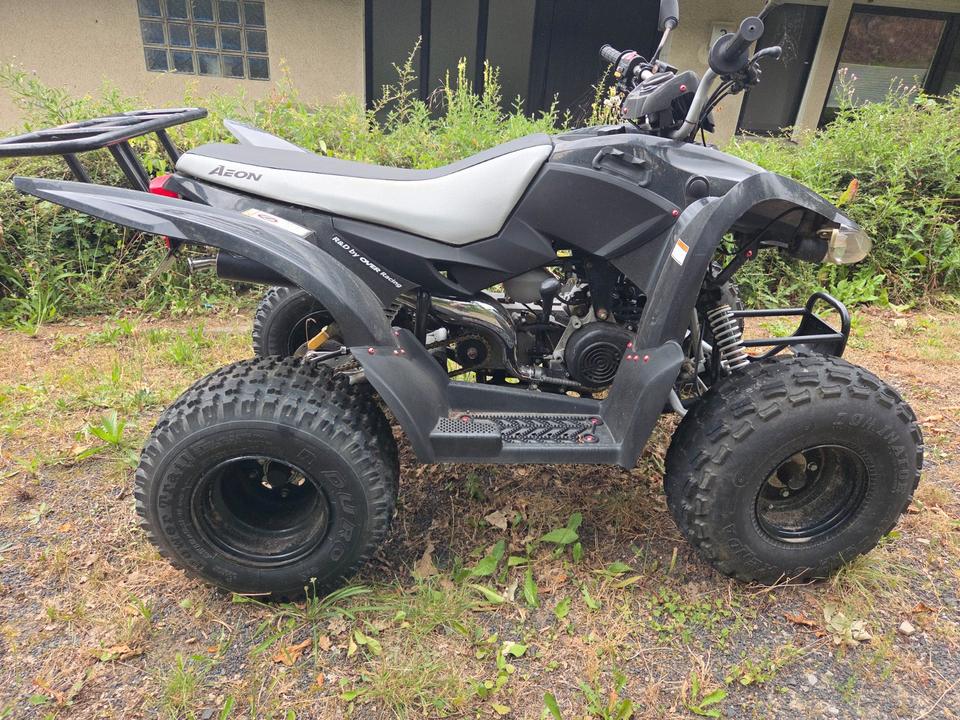 Weitere Motorräder Aeon Cobra 50 guter Zustand, Sportauspuff, 70ccm, 21 er Black Ed. 2012 — interior