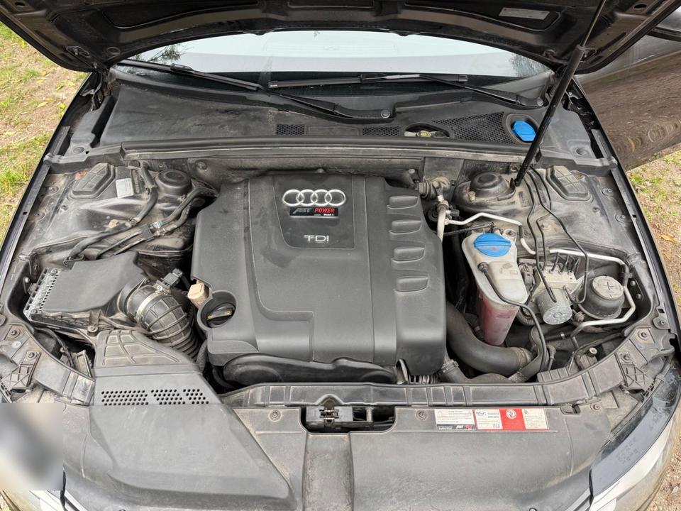 Audi A4 2009 — photo 10