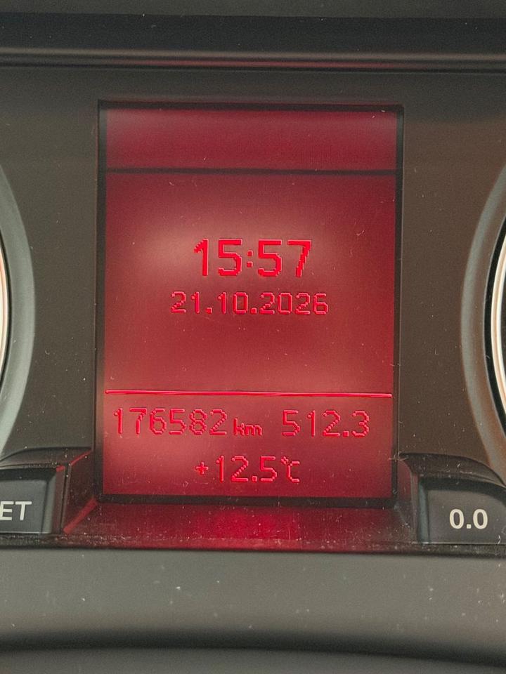Audi A4 2009 — photo 15