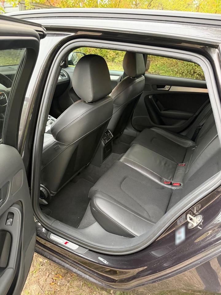 Audi A4 2009 — photo 5