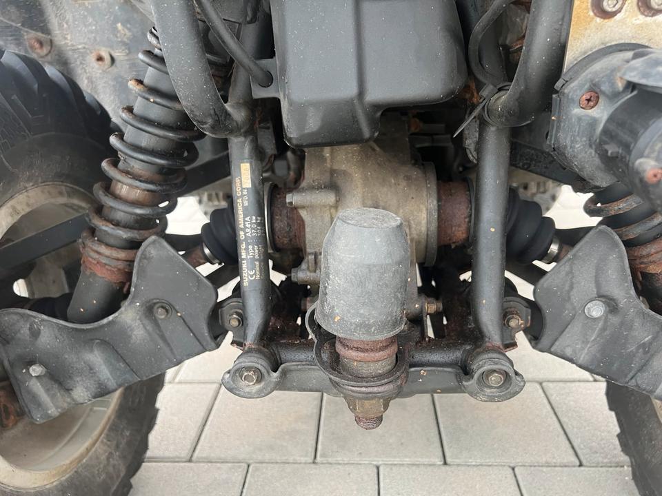 Suzuki King Quad LTA 750 2009 — салон