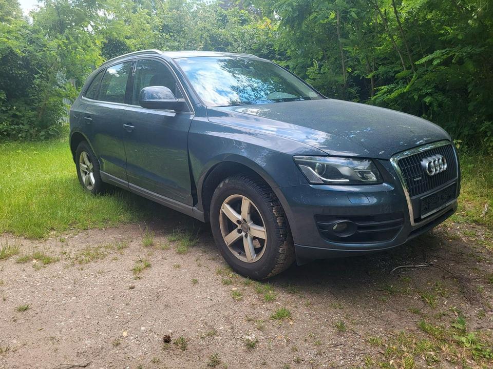 Audi Q5 2009 — photo 11