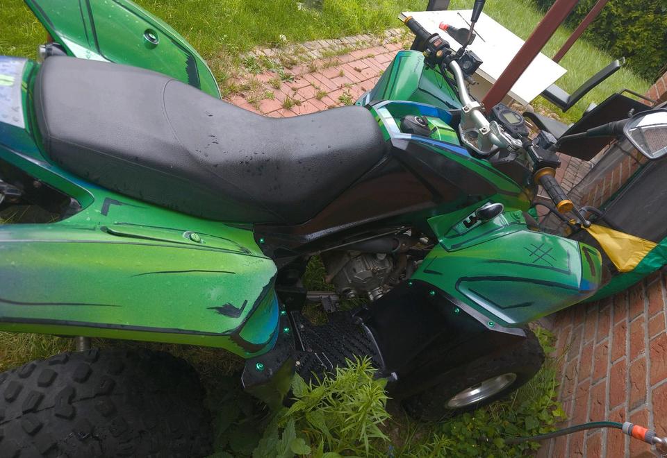 Weitere Motorräder adly Hurricane 320s Tausch 2015 — салон