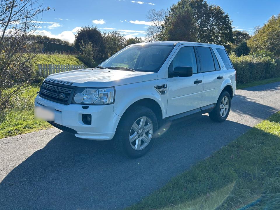 Land Rover Freelander 2012 — rear view