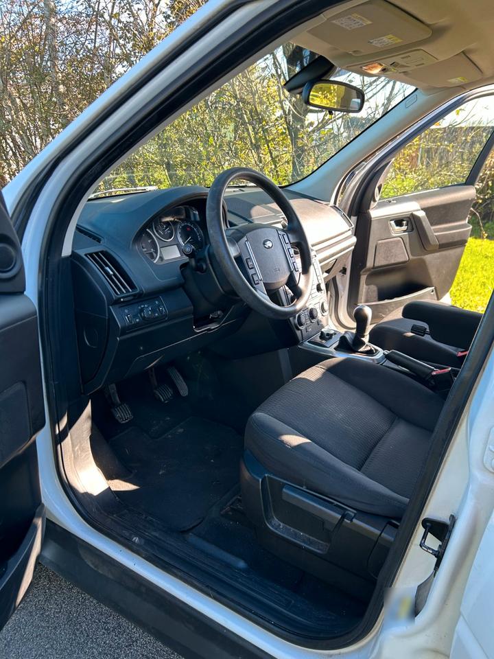 Land Rover Freelander 2012 — photo 5