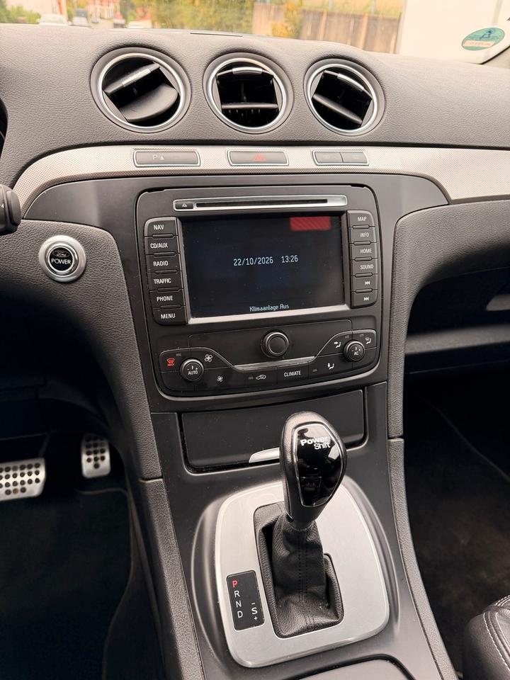 Ford S-Max 2012 — photo 14