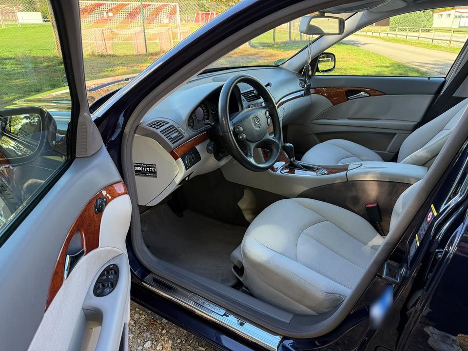 Mercedes Benz E 320 2008 — photo 11
