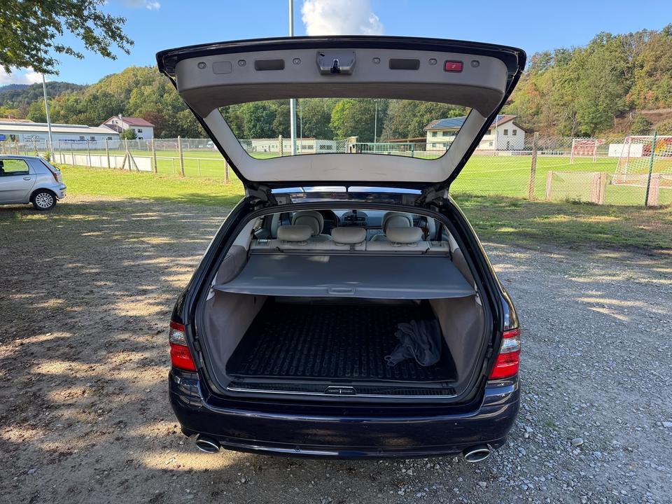 Mercedes Benz E 320 2008 — photo 13