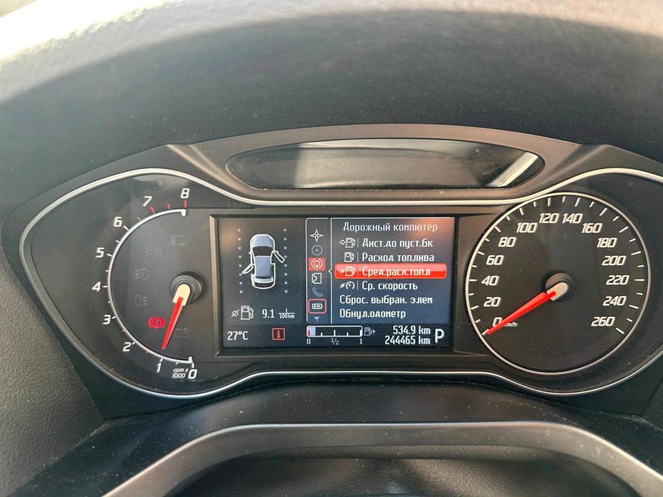 Ford S-Max 2011 — photo 10