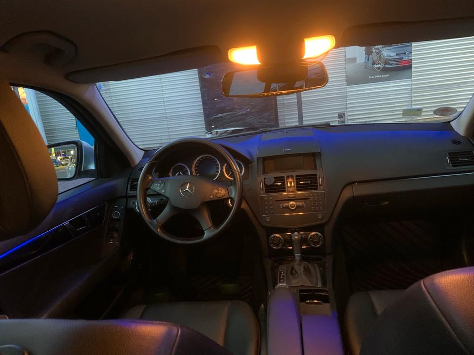 Mercedes Benz C 200 2008 — rear view