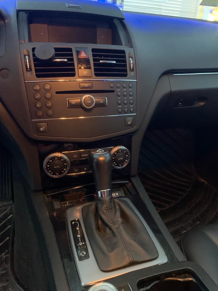 Mercedes Benz C 200 2008 — engine