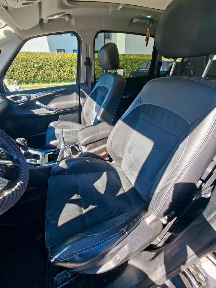 Ford S-Max 2011 — engine