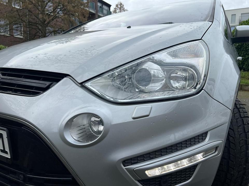 Ford S-Max 2010 — photo 9