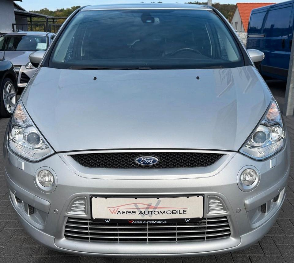 Ford S-Max 2008 — вигляд ззаду