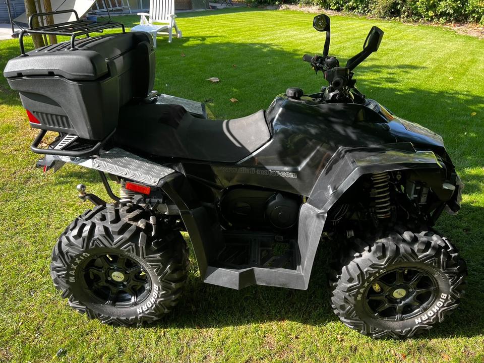 Weitere Motorräder Quad Dinli Centhor 800 EFI 2014 — rear view