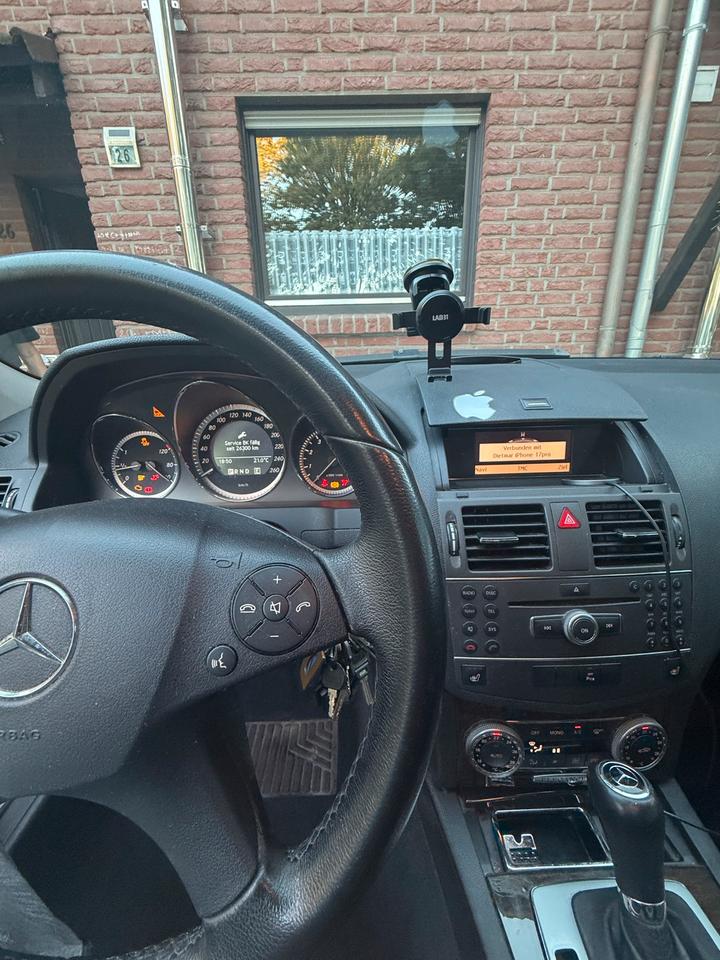 Mercedes Benz C 180 2010 — photo 5