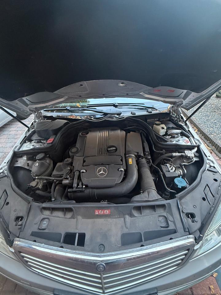 Mercedes Benz C 180 2010 — photo 7