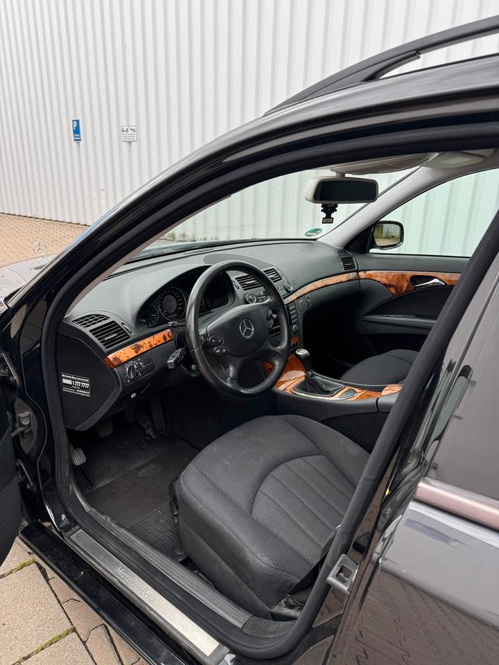 Mercedes Benz E 200 2008 — photo 6