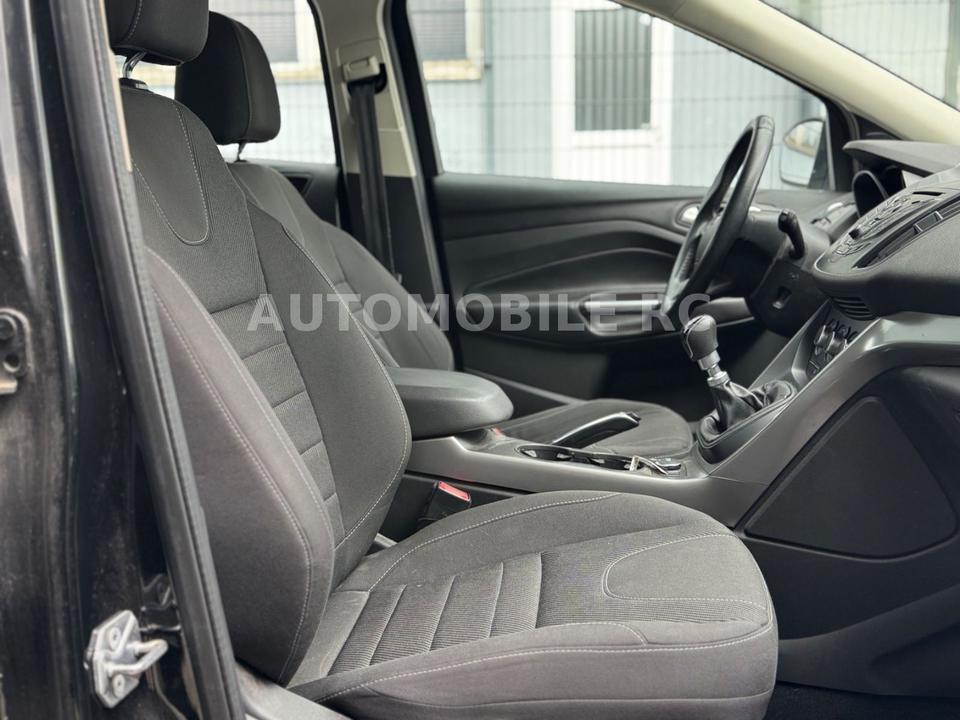 Ford Kuga 2014 — photo 10