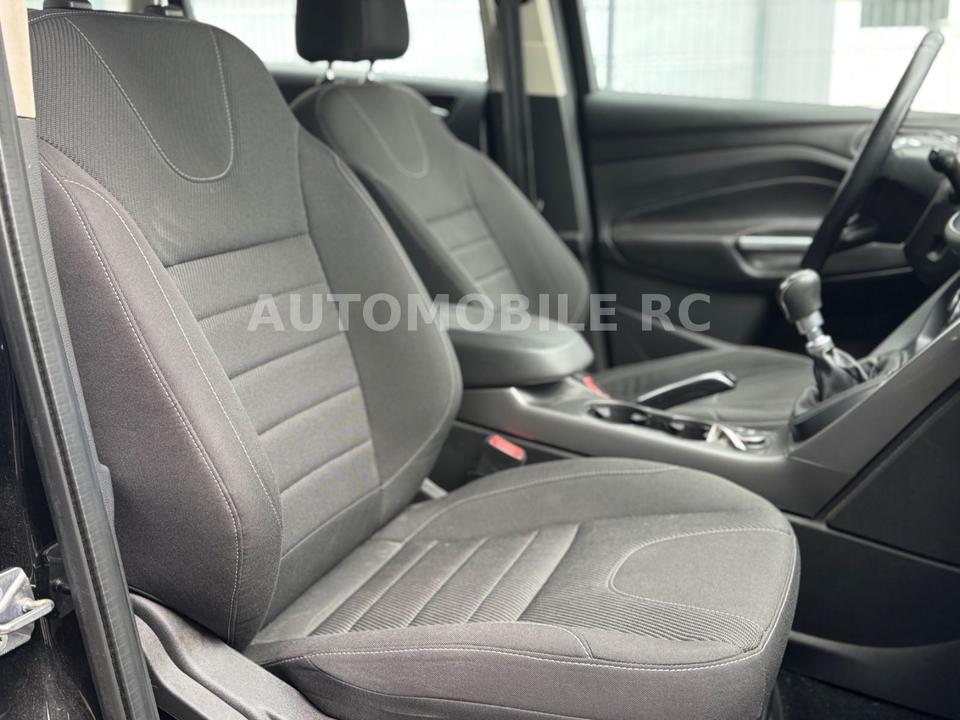 Ford Kuga 2014 — photo 11
