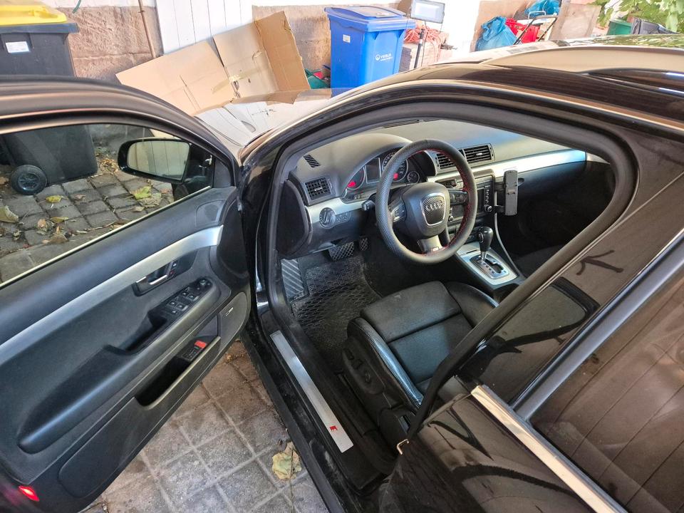Audi A4 2007 — interior