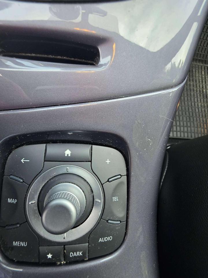 Renault Grand Scenic 2014 — photo 16