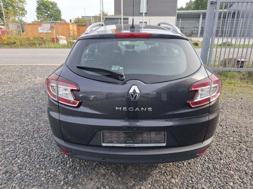 Renault Megane 2013 — photo 13