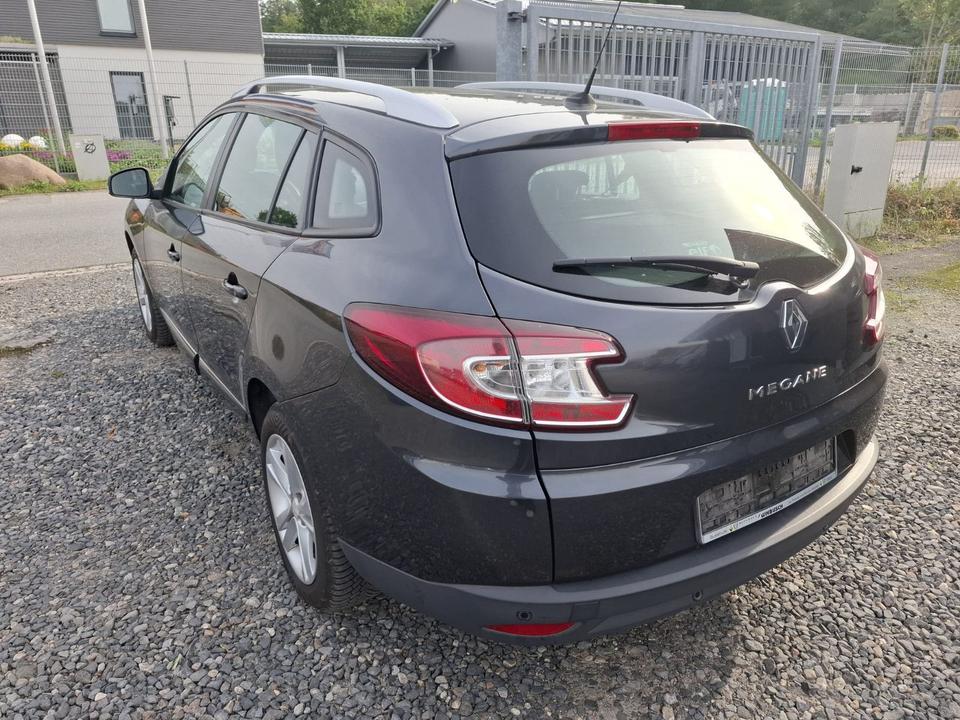 Renault Megane 2013 — engine