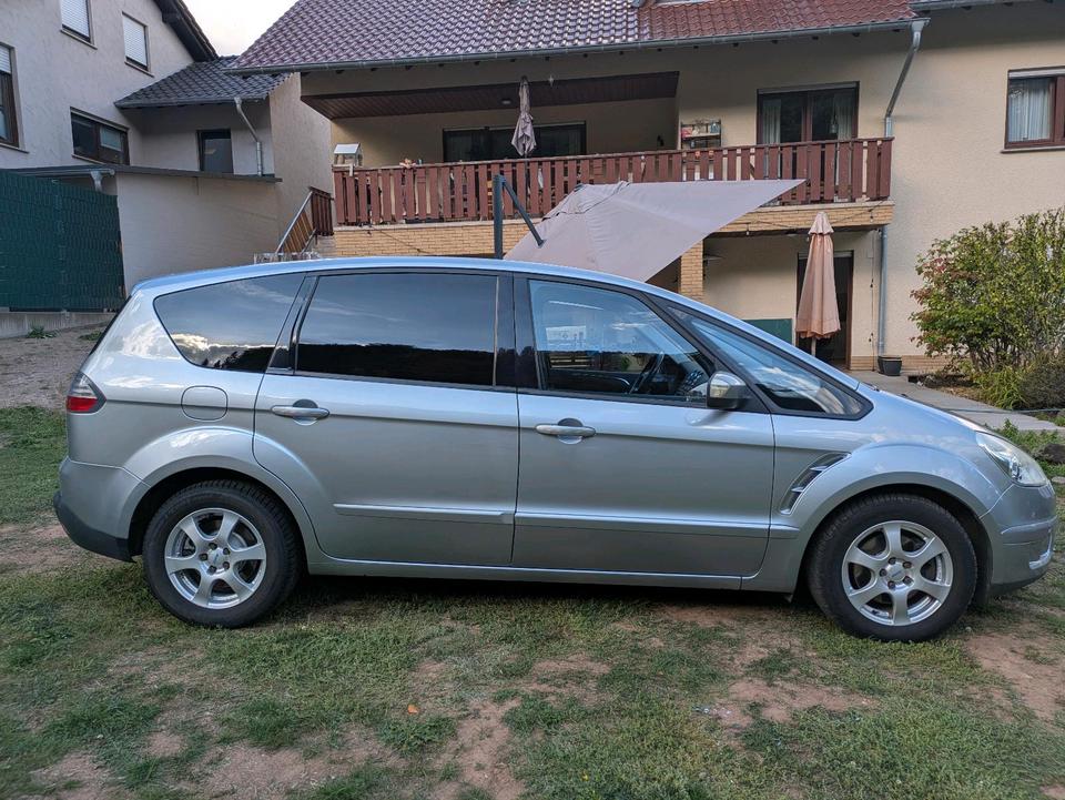 Ford S-Max 2008 — салон